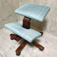 美品　STOKKE バランスチェア ウィング　腰痛対策　姿勢矯正
