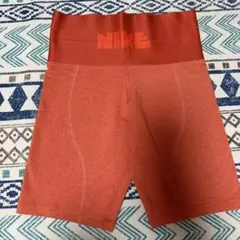 NIKE 新品　ハイウエストスパッツ
