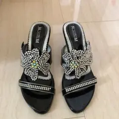 【キラキラ❣️ゴージャス❣️】レディースサンダル