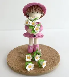 花束と女の子　パン粘土　置き物