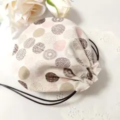 《小サイズ》北欧風なドットの丸い巾着ポーチ・ブラウン　＃n1509