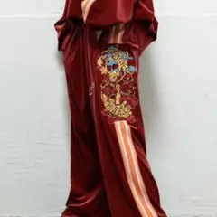チュウカタベタイ Tiger track pants/red パンツ