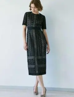 美品　LAGUNAMOON　LADYジオメトリックレースドレス　ネイビー　S
