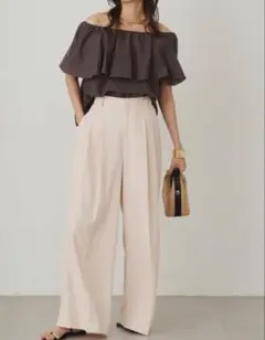【美品】フリルオフショル2WAYブラウス　LOUNGEDRESS