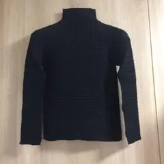 イッセイミヤケ トップス 黒