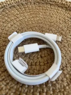 iPhone 純正　Lightning ケーブル