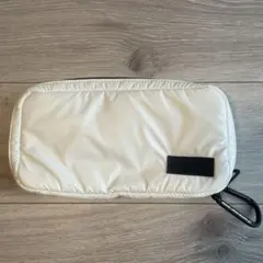 新品　マスターバニーのマルチポーチ