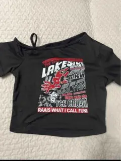 SHEIN ブラック オフショルダー グラフィック Tシャツ