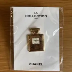 CHANEL N°5 ピンバッジ