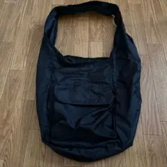 軽ナイロンショルダーバッグ