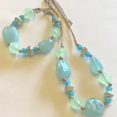 キャンディみたいなネックレスとブレスレット　 ワンピースはプレゼント(^^)