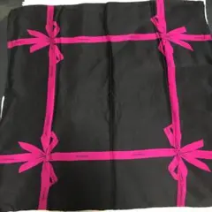 CHANEL シルクスカーフ
