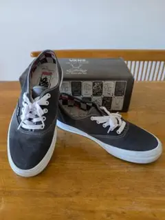 【トヨベーさん専用】VANS × DANIEL JOHNSTON チノパン 28 トヨベーさん専用】VANS × DANIEL JOHNSTON チノパン 28 - メルカリ