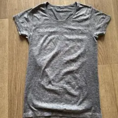 未使用品 Nike Dri-FIT Tシャツ レディース Mサイズ