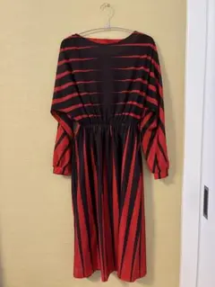 赤と黒のストライプ ロングワンピース　ヴィンテージ　古着