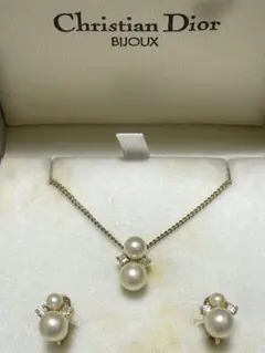 【新品】Christian Dior パール ペンダント イヤリング 未使用