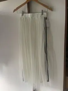 ホワイトシフォンロングスカート