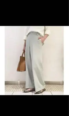 ワイドパンツ