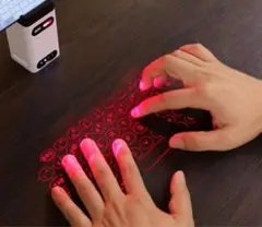 M1 LASER PROJECTION KEYBOARD スマホ　キーボード