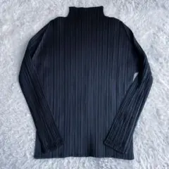 超美品【PLEATS PLEASE】定番 プリーツタートルネックカットソー 黒