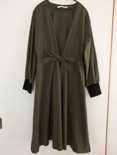 MICELLE オリーブグリーン Vネック ワンピースコート