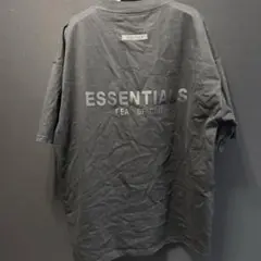 essentials Tシャツ