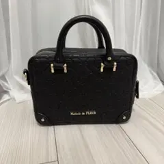 Maison de FLEUR ブラック ハンドバッグ
