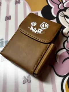NieR 激レア ブラウンレザーケース ロゴ付き タバコケース