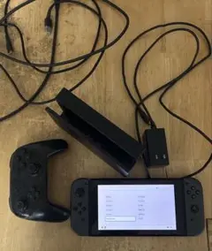【箱無し】Nintendo Switch1 本体 プロコンあり　中古品