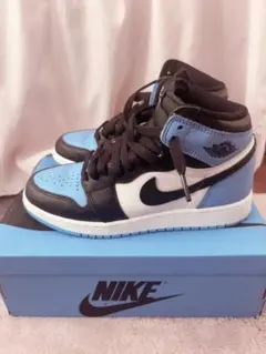NIKE エアジョーダン ユニバーシティーブルー