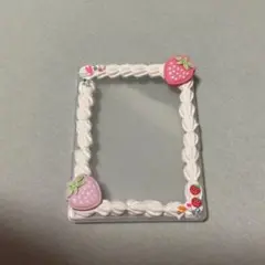 ホイップデコ　いちごデザイン トレカケース