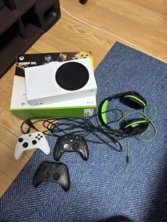 Xbox Series S コントローラー3つ ヘッドセット付き