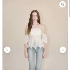 yilon BIJOU OFFSHOULDER BLOUSE