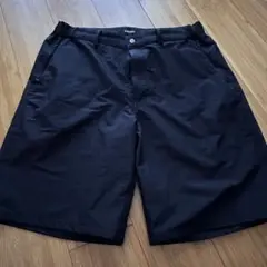 New Balance ブラック ストレートショートパンツ