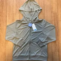 新品！GU UVカットフルジップパーカ
