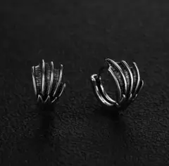 ♥️期間限定♥️アクセサリー　メンズ　ピアス　デビル　羽　ストリート　シルバー
