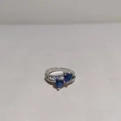 ハート型エレガントな青い石のシルバーリング