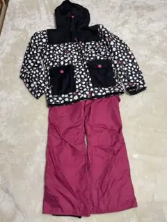 kiss markスノボウエア
