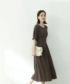 【美品✨麻調/ウエストタック ワンピース】ナチュラルビューティー　ブラウン　M