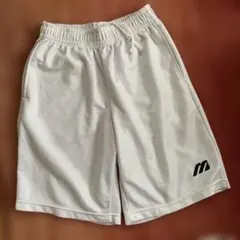 Mizuno ホワイトショートパンツ
