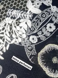 ミナペルホネンハギレセット、Forestparade モチーフ入り❣️希少❣️