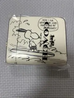 新品未使用★COACH スヌーピー 二つ折り財布