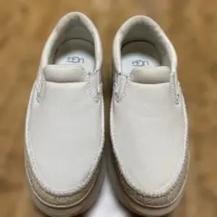 UGG ホワイト スリッポン 厚底
