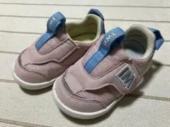 Item thumbnail for item cb220f3d-f868-4368-937e-9cbe0ab51709