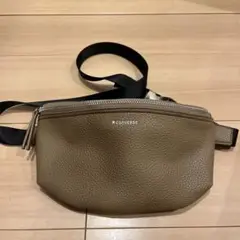 コンバース　フェイクレザーボディバッグ