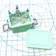 ミニチュア　クーラーボックス　ミニチュア氷セット　薄いグリーン　収納ケース