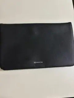 NAUGHTIAM 黒 ハンドル付きクラッチバッグ