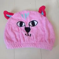 猫の顔デザインのピンク帽子