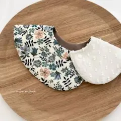 ◯ハンドメイド◯つけ襟みたいなまんまるスタイ　リバティ　エデナム×ダークベージュ