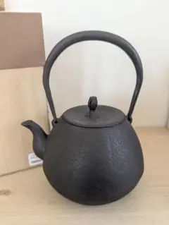 未使用品　南部盛岡宮鉄鉄瓶店(現釜定工房)初代釜定　宮　定吉作　南部鉄瓶 釜定 南部鉄器 Pot-C｜designshop